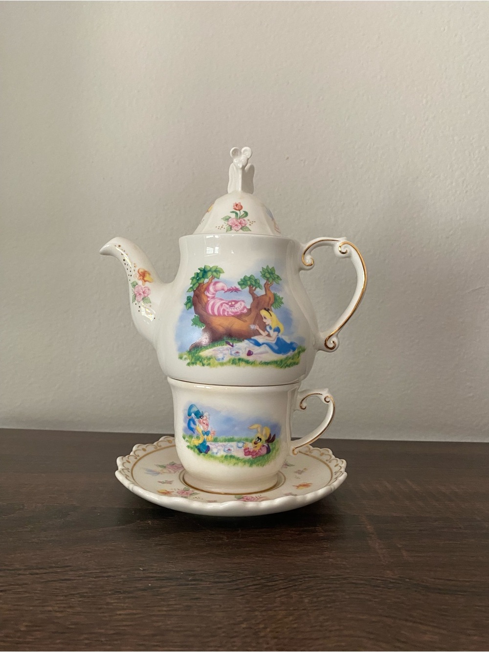 Disney Parks Alice in Wonderland Tea-for-One 4 piece Set